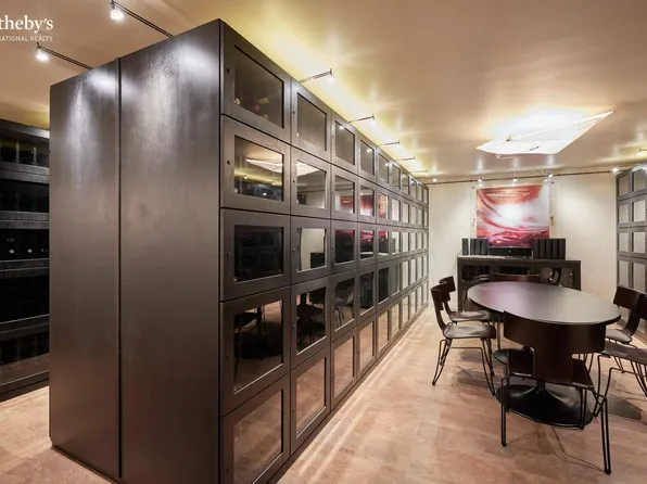 15 West 53rd Street image 9 of 11