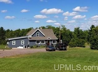43967 Superior Rd, Houghton, MI 49931