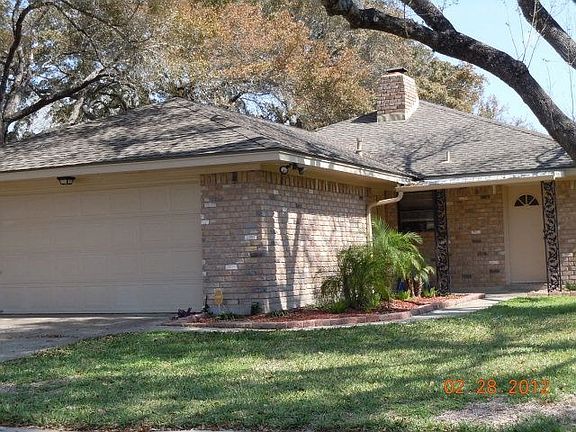 2nd image of 115 Berkshire Ln