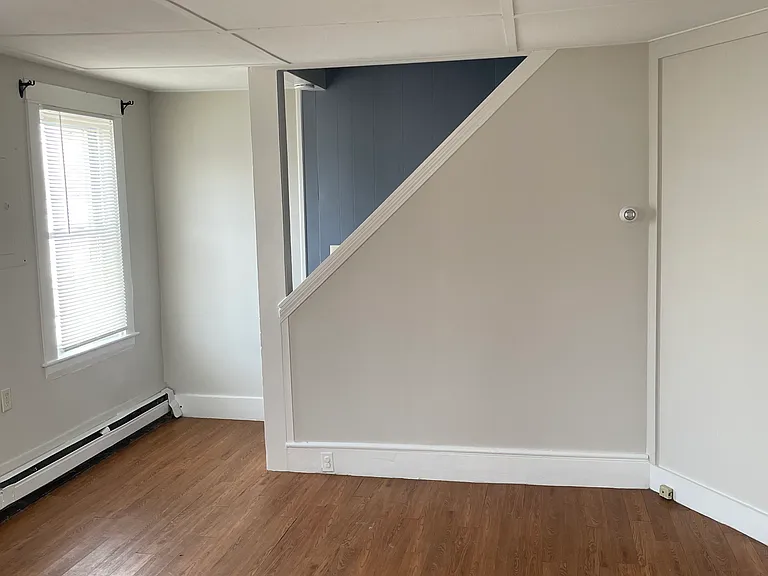 9 Cross St #B — Photo 14