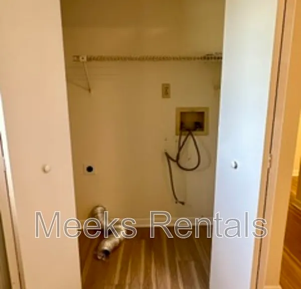 58 Maple Ln — Photo 8