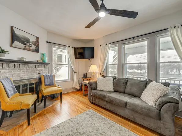 48 State St, Phoenix, NY