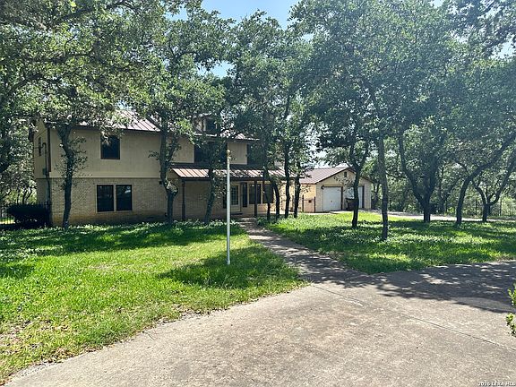 3rd image of 9906 Scenic Hills Dr