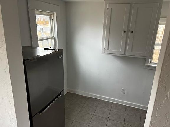5th image of 2508 S Taylor St