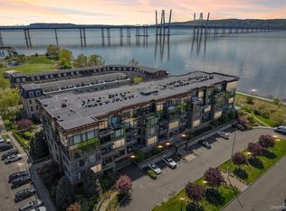16 Rivers Edge Drive #310, Tarrytown, NY 10591
