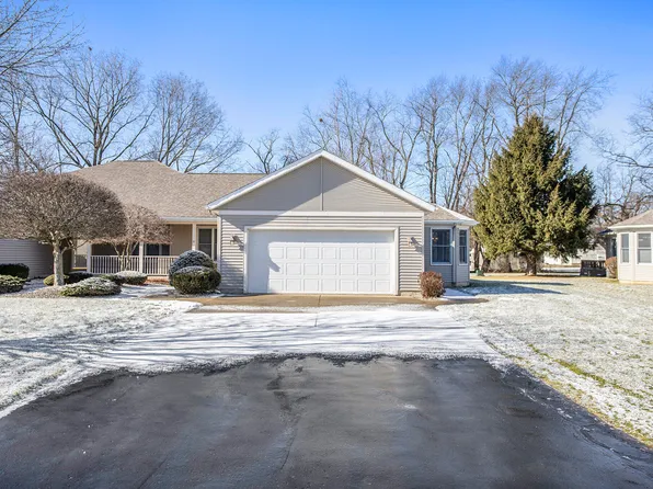 37 Oakwood Dr, Coldwater, MI 49036