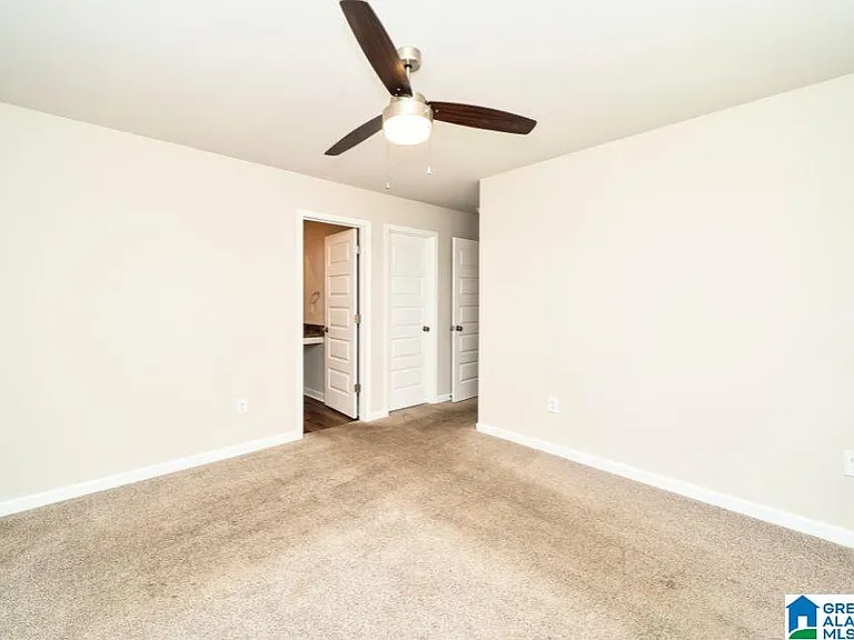 211 Driftwood Ln — Photo 9