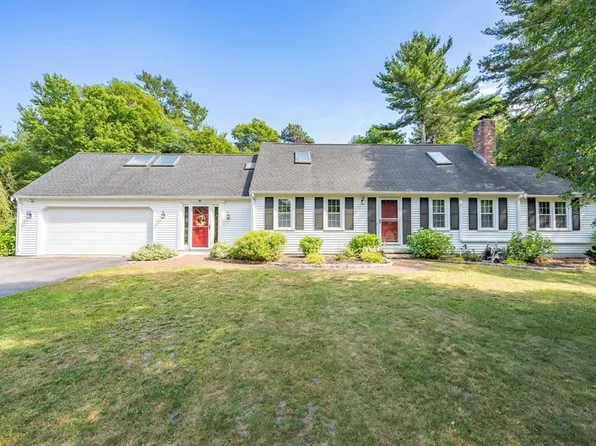65 Hadrada Ln, Barnstable, MA 02630