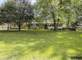 753 Palamino Rd, Omaha, NE 68154