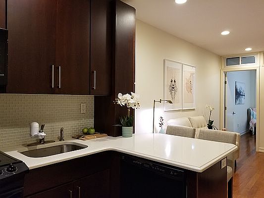 3rd image of 877 10th Ave APT 5N