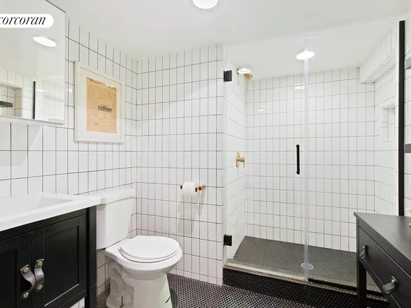 333 Gates Avenue image 20 of 22