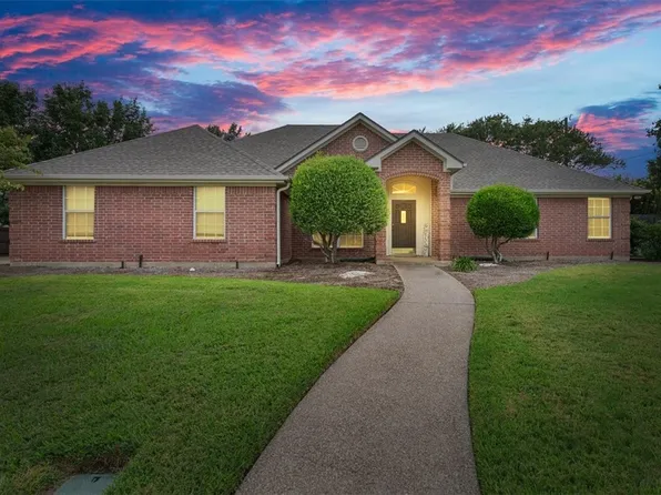 1205 Steamboat Dr, Hewitt, TX 76643