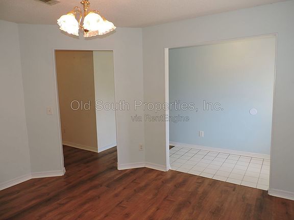 4th image of 2552 Southern Oaks Dr