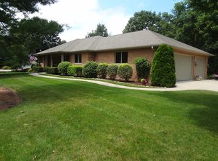 8554 122nd St, Pleasant Prairie, WI 53158