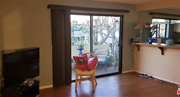 3rd image of 5000 S Centinela Ave APT 310