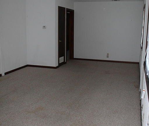 5th image of 713 N Floyd Ave