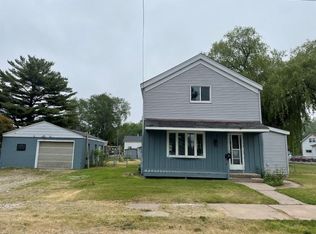 323 Cushman St, Marinette, WI 54143