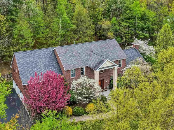5 Millstone Terrace, Bedford, NH 03110