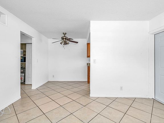 2nd image of 616 Lucerne Ave APT 1