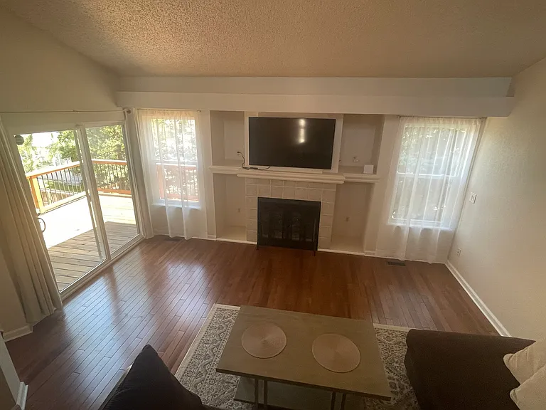 5618 S Swadley Ct — Photo 5