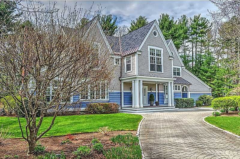 2nd image of 28 Mallard Cove Way