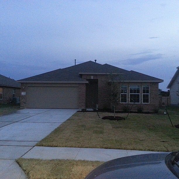 1st image of 1105 Montell Ln