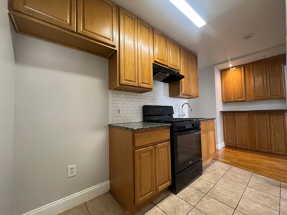 6611 Park Ave #1G