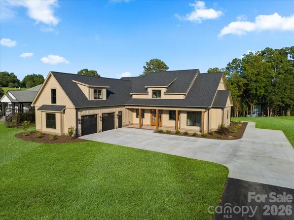 15194 Cove Point Ln #1, Norwood, NC 28128