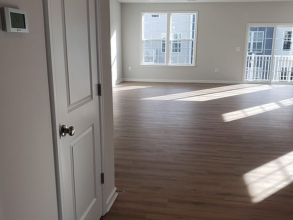 2nd image of 8111 Wistar Creek Mews #B