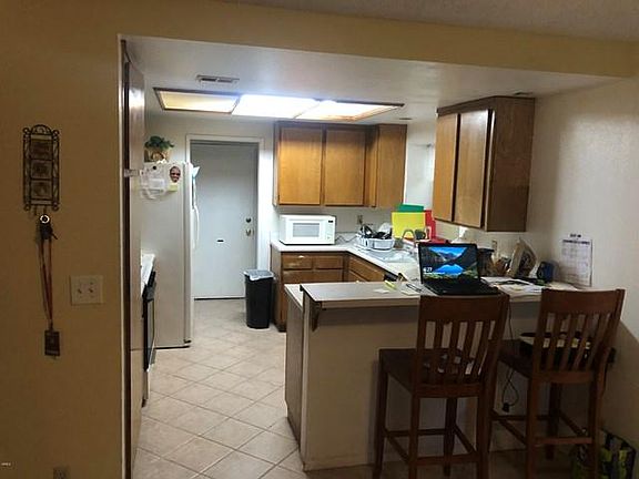 3rd image of 1393 Cottonwood Ln