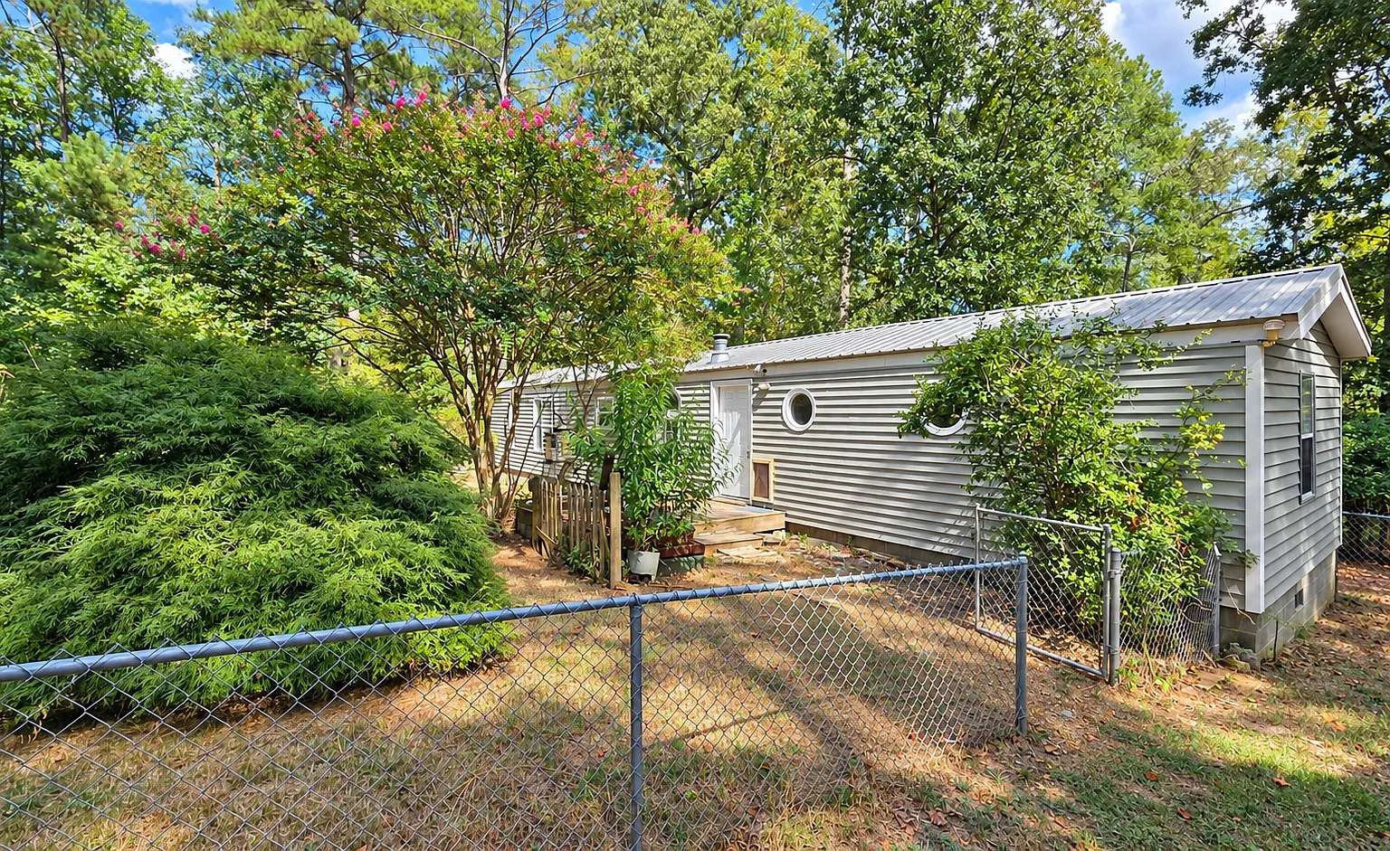 2 bed, 1024 sqft, $1,750 — Photo 1
