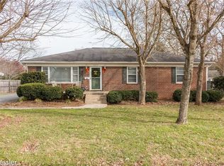 205 S 10th St, Mebane, NC 27302