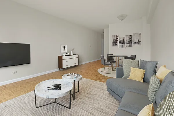 Rented by Stonehenge NYC LLC | media 2