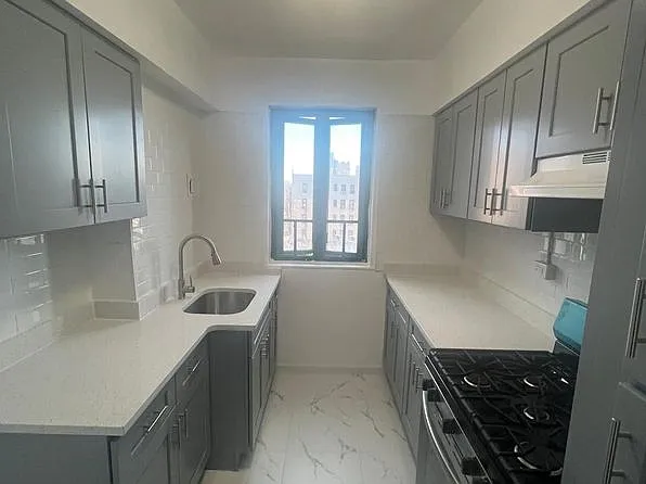 2081 Cruger Ave #5K — Photo 2