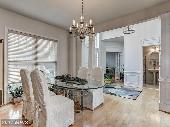 5th image of 6424 Whites Mill Ln