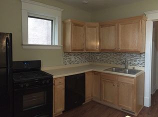 1128 E 3rd St, Duluth, MN 55805