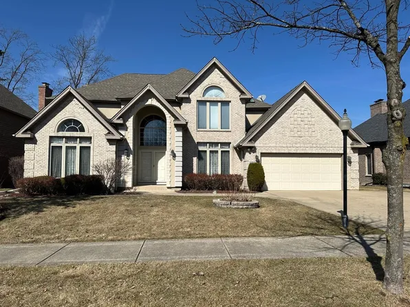 3780 Timbers Edge Ln, Glenview, IL 60025