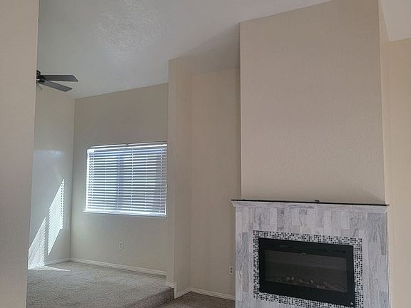 4th image of 522 Dawn Dr