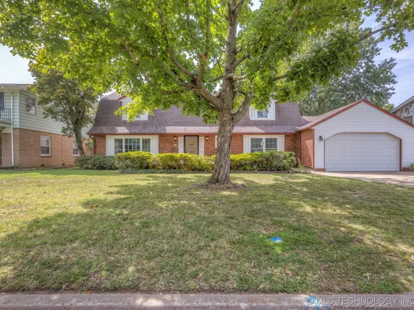 4932 E 38th Pl, Tulsa, OK 74135
