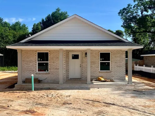 6760 North Ave, Milton, FL 32570