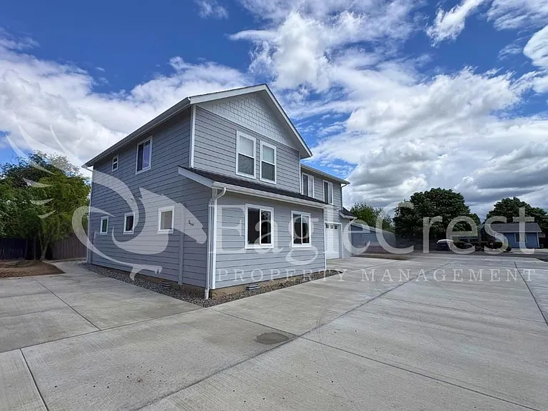 420 Ankeny St — Photo 21