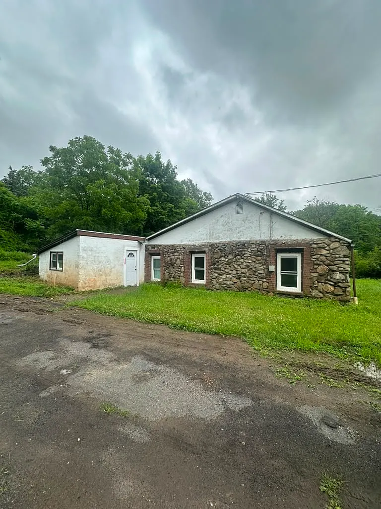 4 bed, 1420 sqft, $3,150 — Photo 1