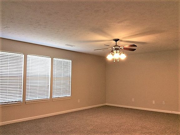 4th image of 11942 Black Hills Dr