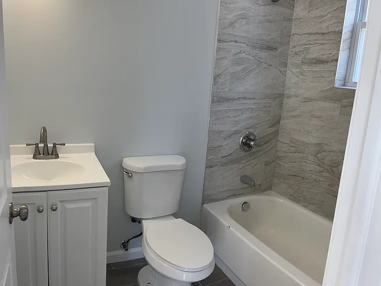 28 Niles St — Photo 4