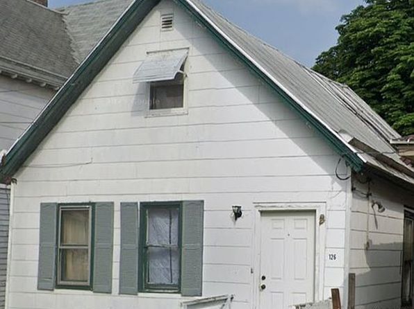 126 Smith St