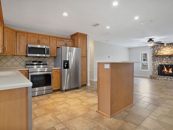 4th image of 8757 Harbor View Dr
