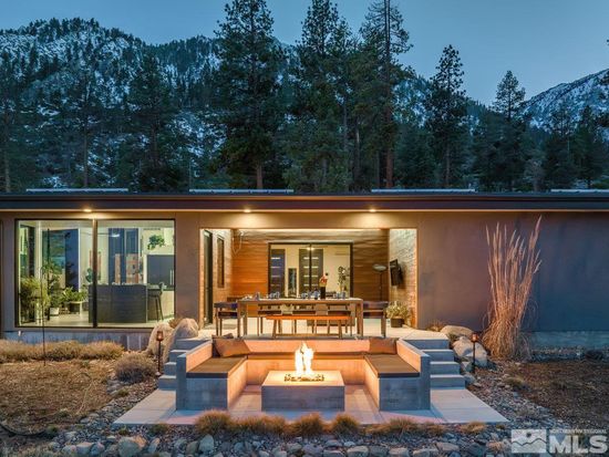 400 Natures Edge Rd, Gardnerville, NV 89460
