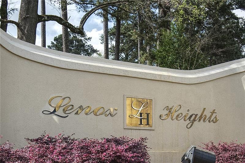 1st image of 4110 Pine Heights Dr NE