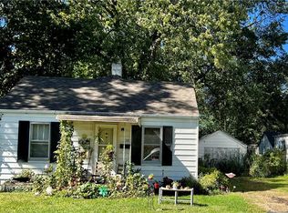 1385 N Dennis Ave, Decatur, IL 62526