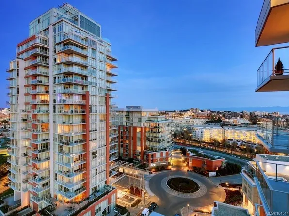 60 Saghalie Rd #1302, Victoria, BC V9A 0H1